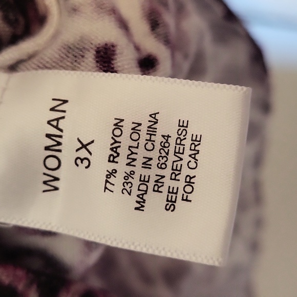 Roz & Ali v-neck purple and white leopard print sweater 3X - Picture 4 of 6